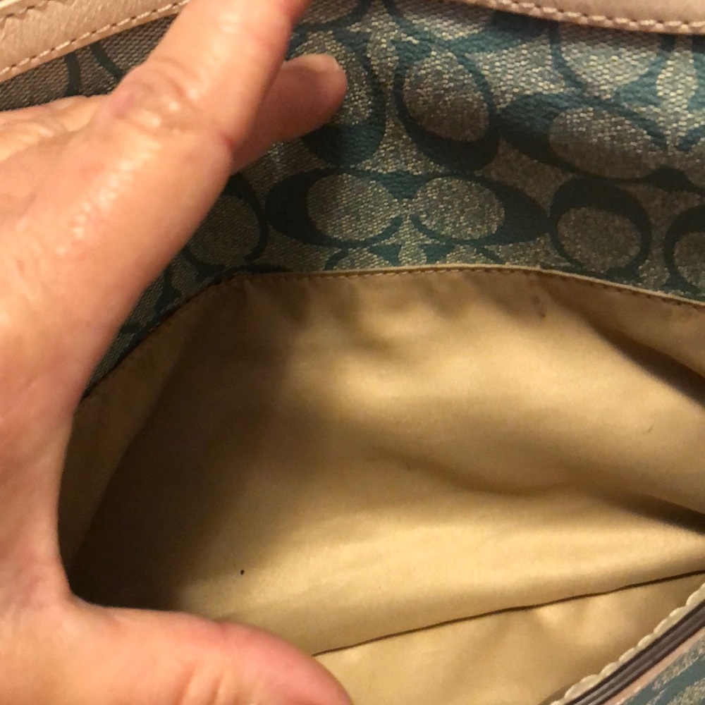 Authentic Coach - Picture 4 of 6